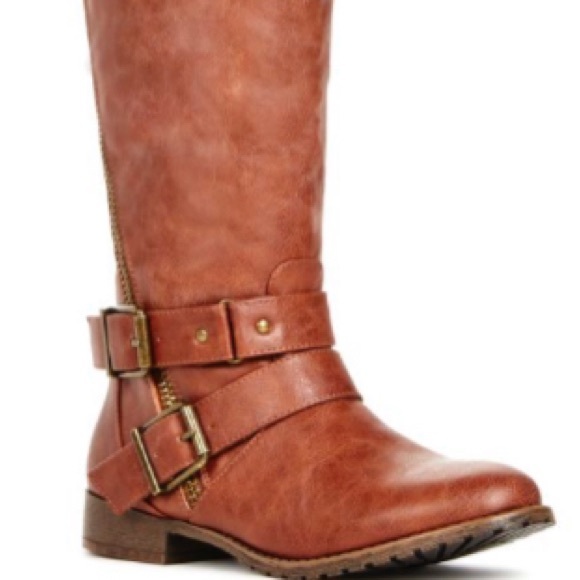 New Size 5.5 Faux Leather Woman’s Boots - Picture 2 of 6